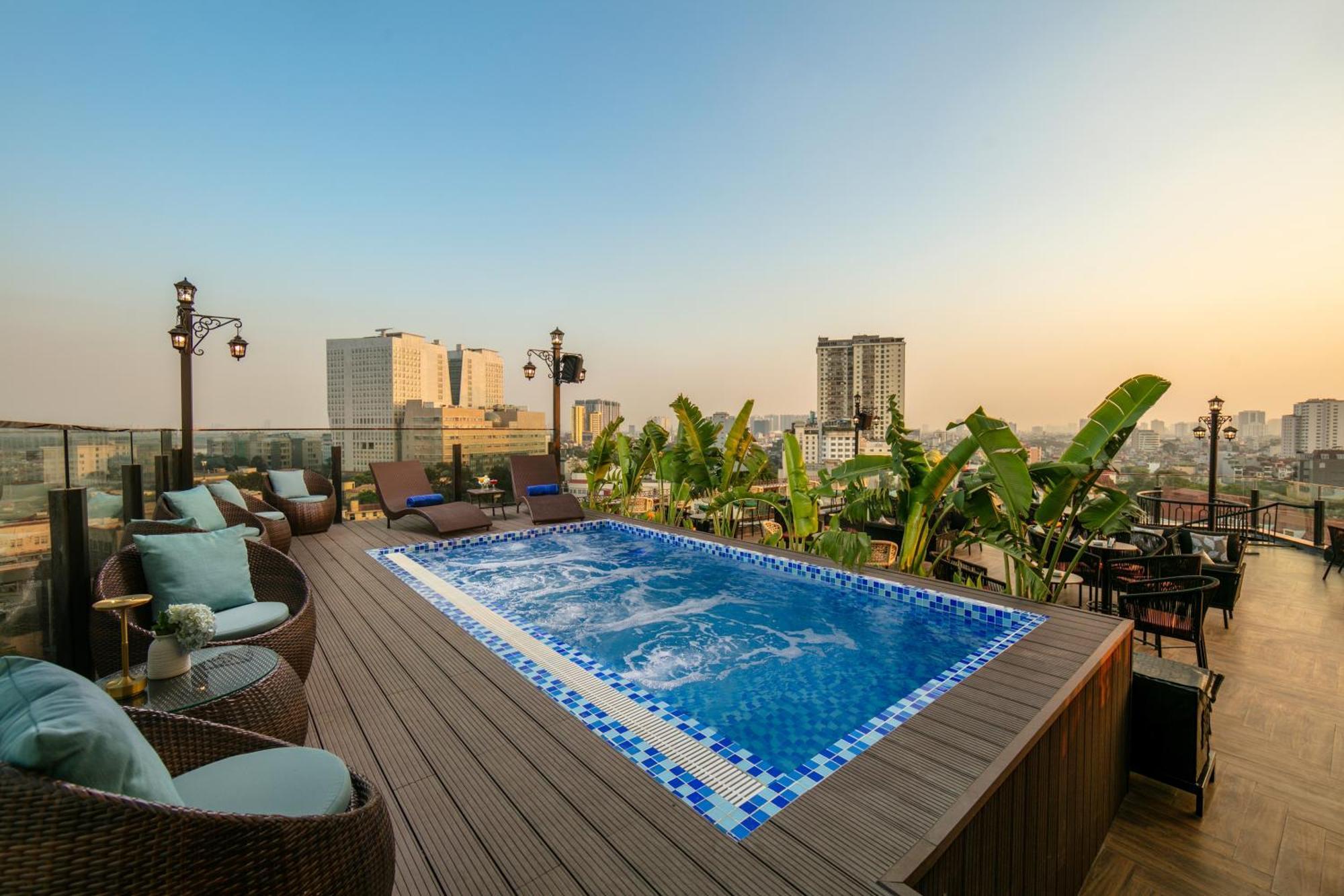 May De Ville Corner Hotel Hanoi Exterior photo
